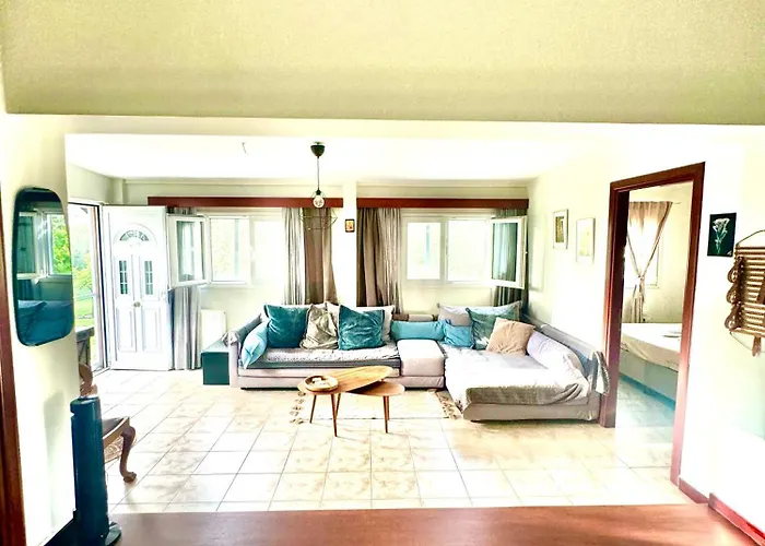 Katerina فيلة بلدة كوس